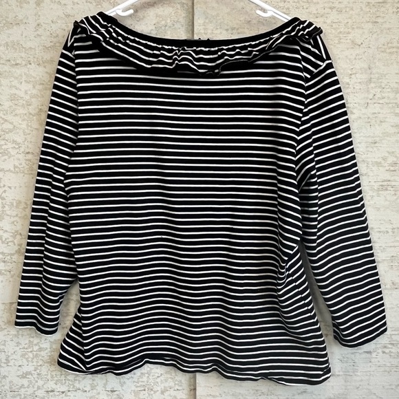 Hell Bunny Women's Striped Shirt Top Ruffled Velvet Neck Black White Stretchy - Picture 10 of 16